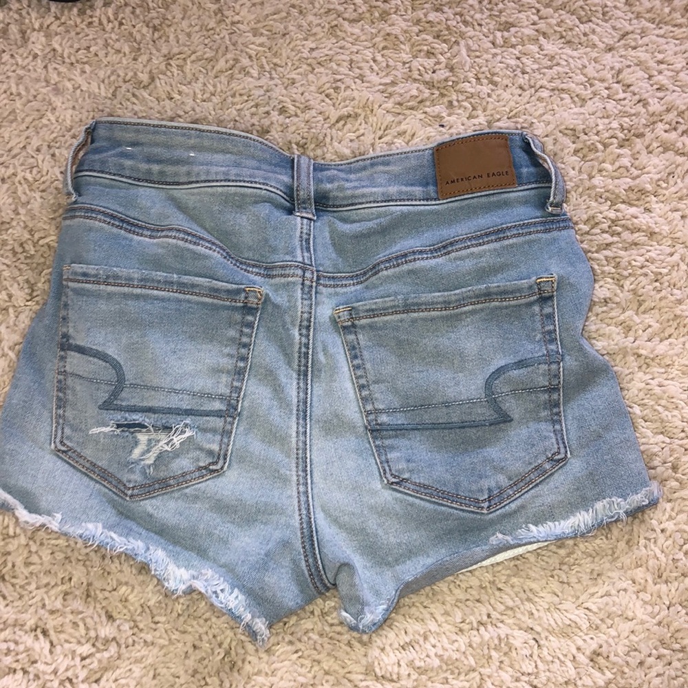 ADORABLE American eagle shorts!
